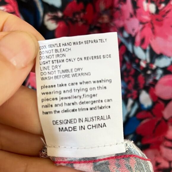 Elliatt Byron Asymmetrical Hem Midi Floral Dress in Multi Pink L - Picture 12 of 14